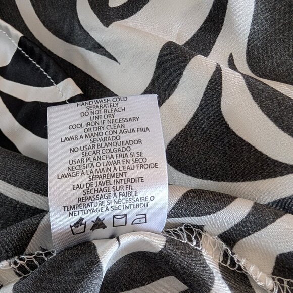 Nicole Miller New York Black & White Satin Maxi Dress Abstract Plus Size 2X - Picture 10 of 11